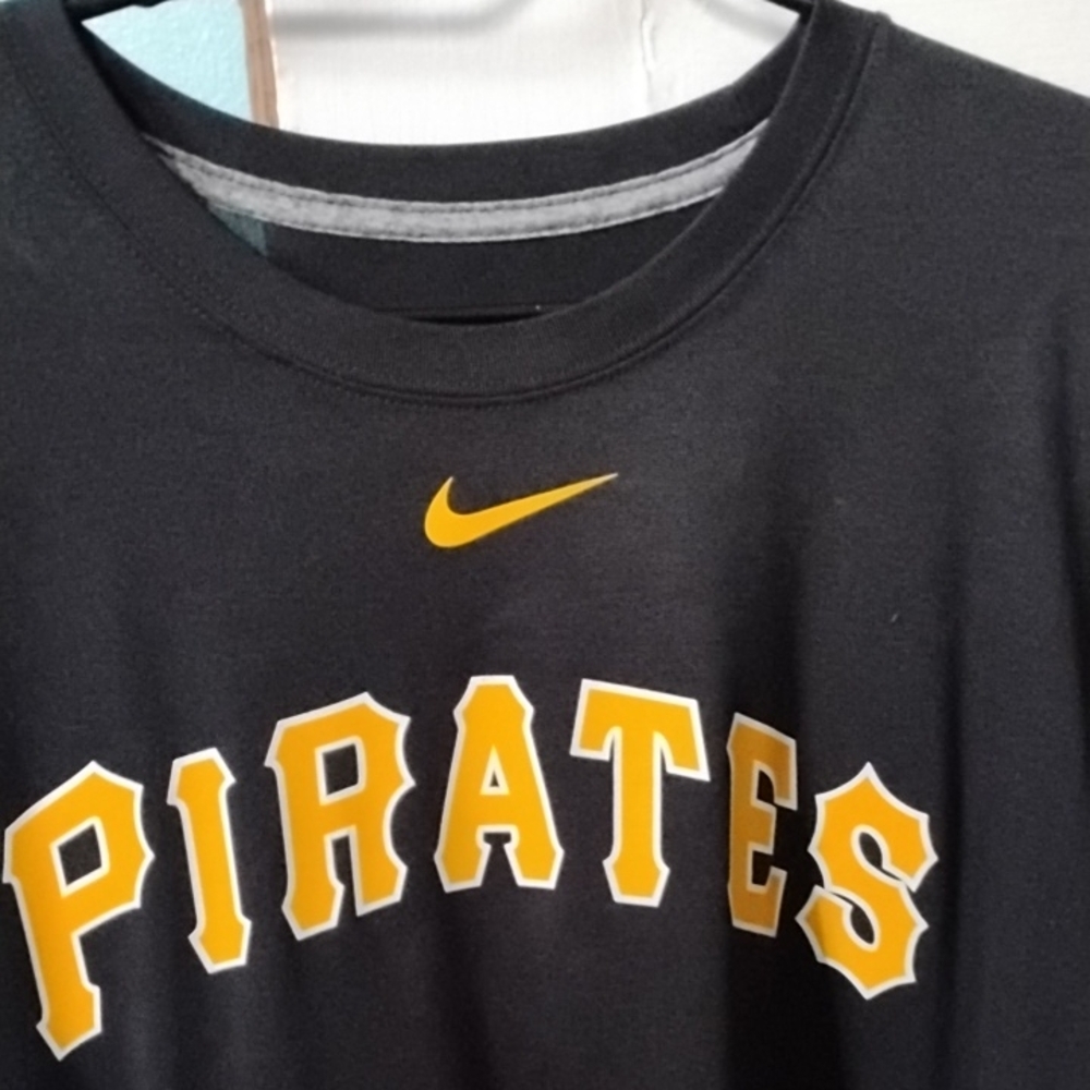Nike Pirates Tshirt
